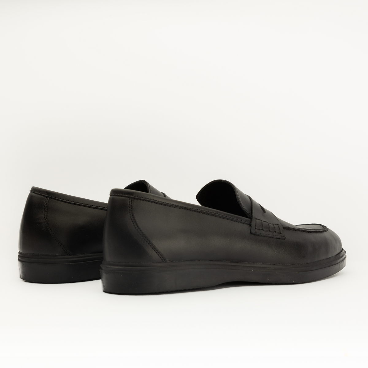 Mocassins en cuir noir Men & Panda
