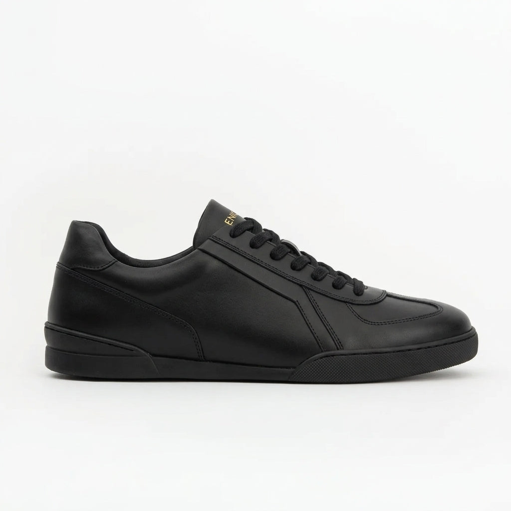 Sneakers RETRO en cuir noir Men & Panda