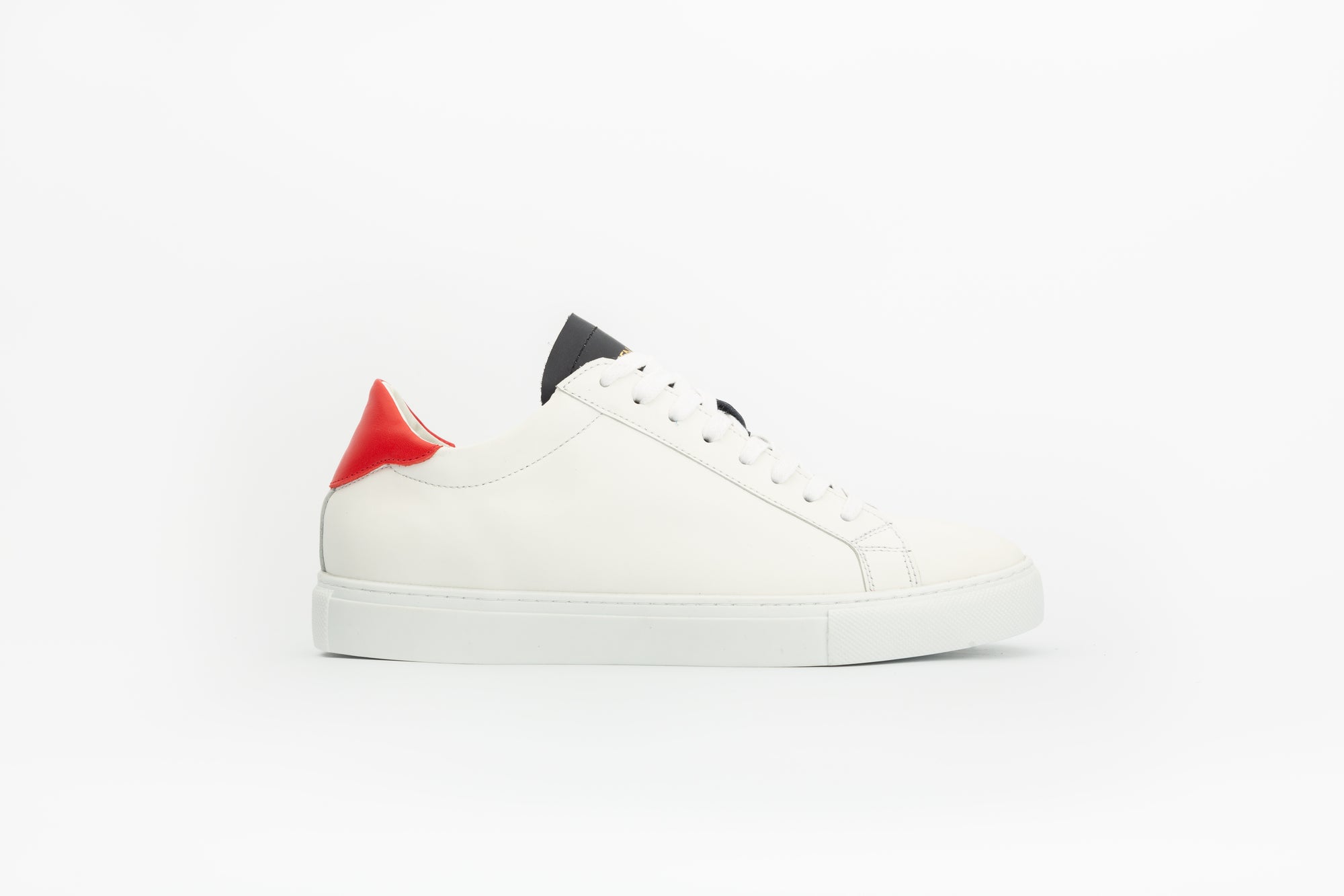 Baskets Ghost en cuir blanc rouge et bleu