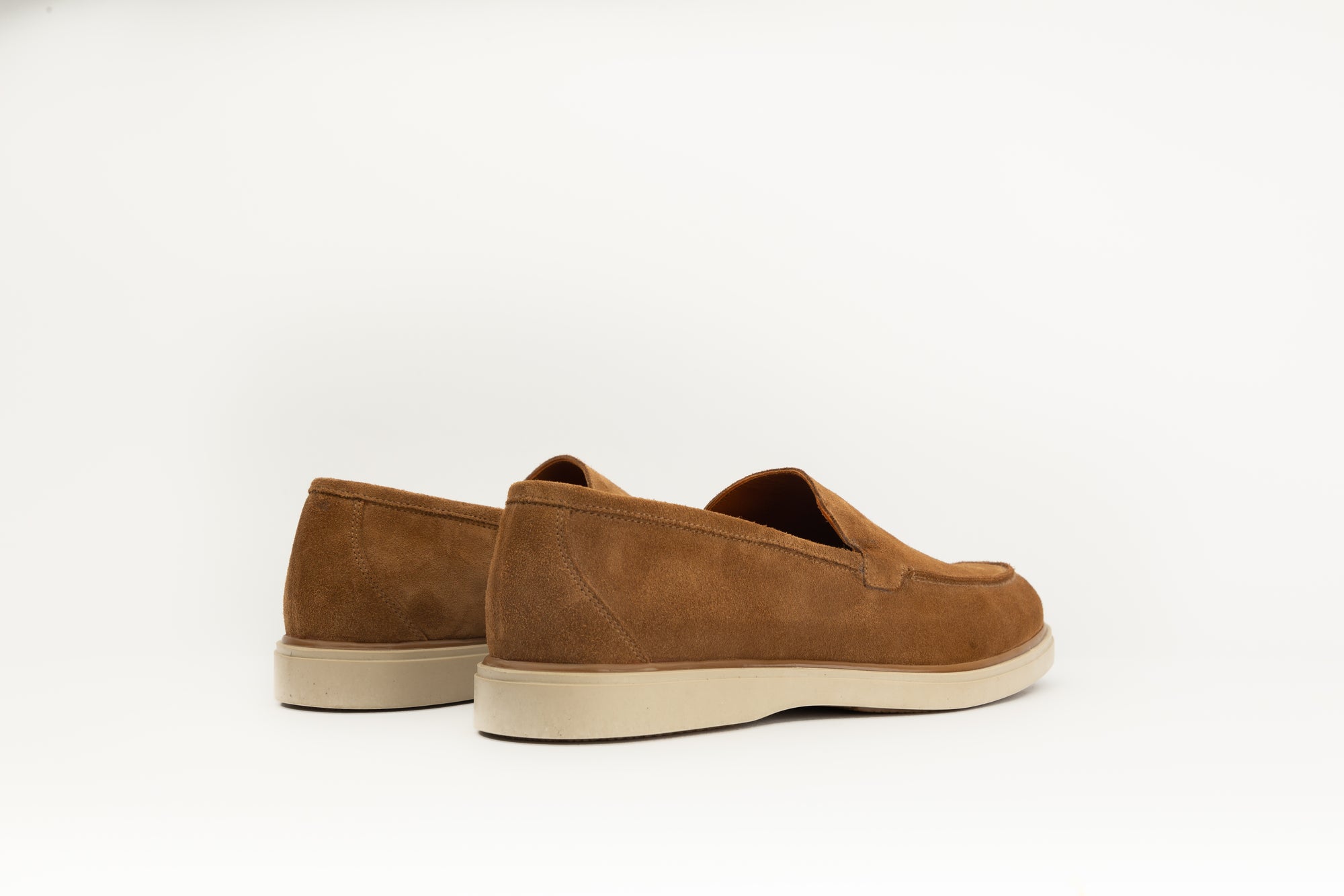 Loafers in Camel Suede