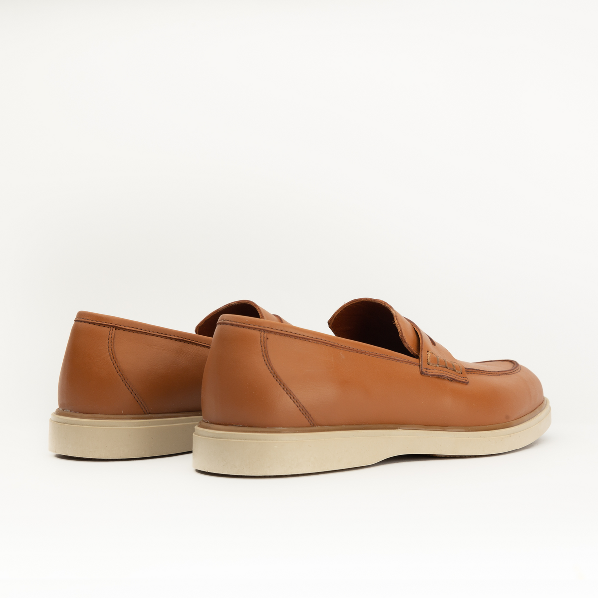 Mocassins en cuir camel Men & Panda