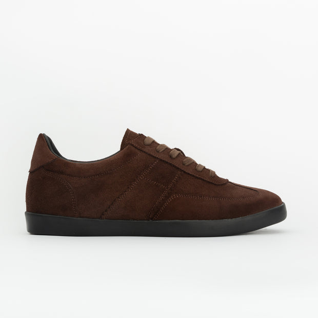 Sneakers ARROW en daim marron Men & Panda
