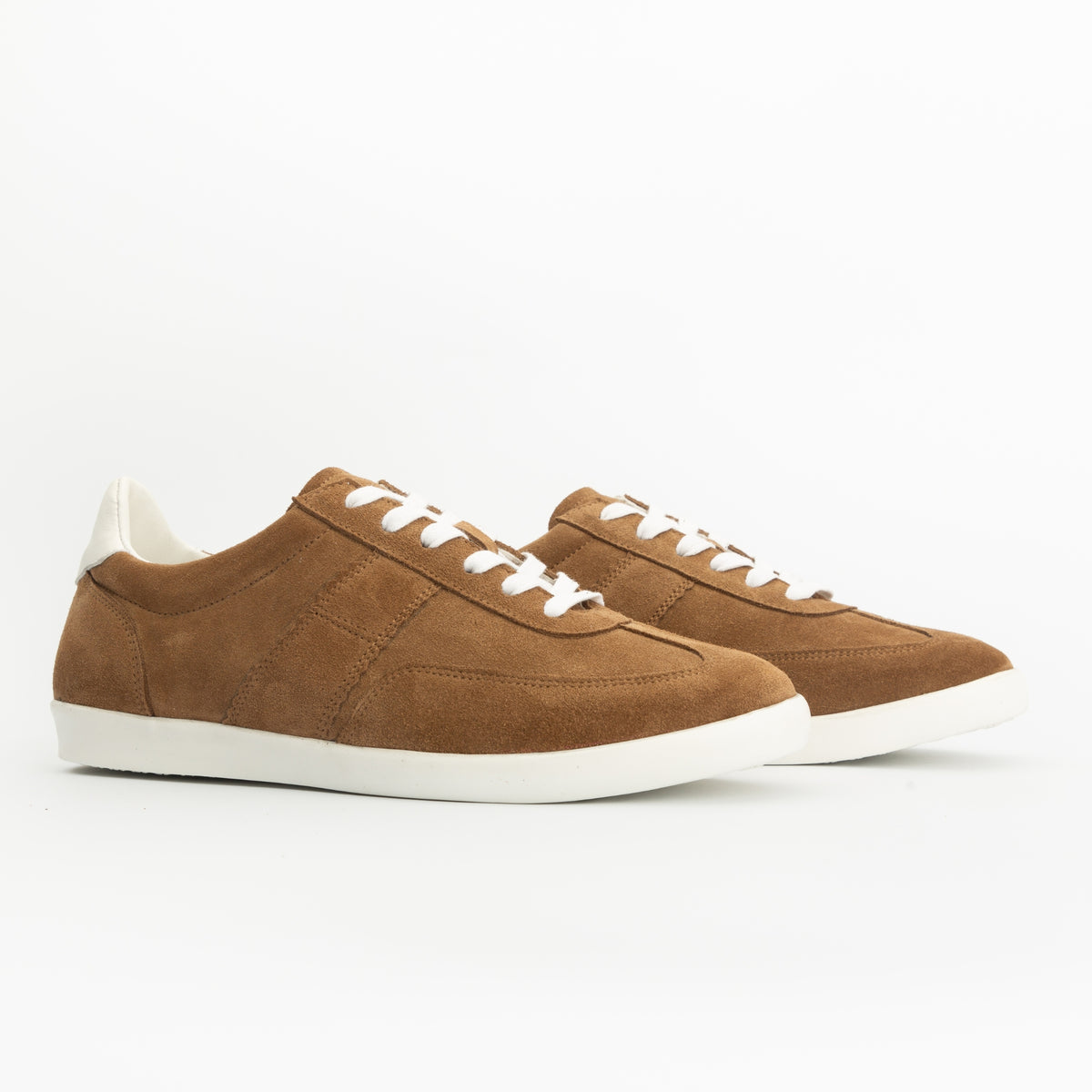 Sneakers ARROW en daim beige Men & Panda