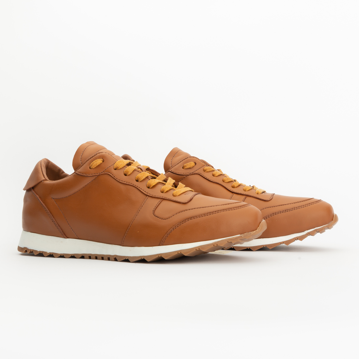 Sneakers RUNNER en cuir camel