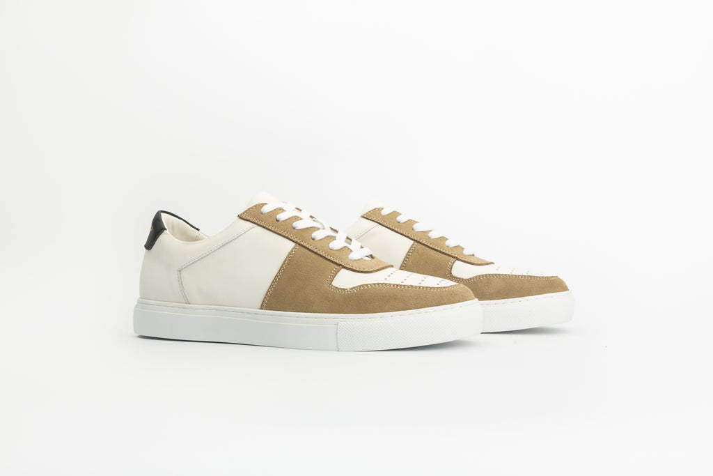 Sneakers Base en cuir blanc et daim gris