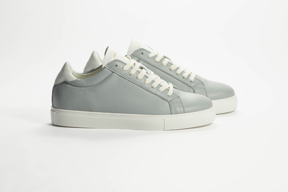 Sneakers GHOST en cuir gris Men & Panda