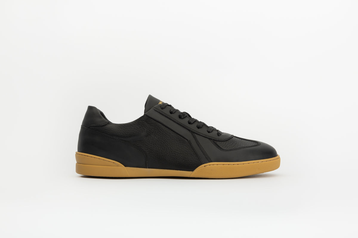 Retro Sneakers in Black Leather